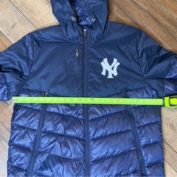 New York Yankees G-III Storm Hoodie Puffer Jacket - Picture 7 of 13